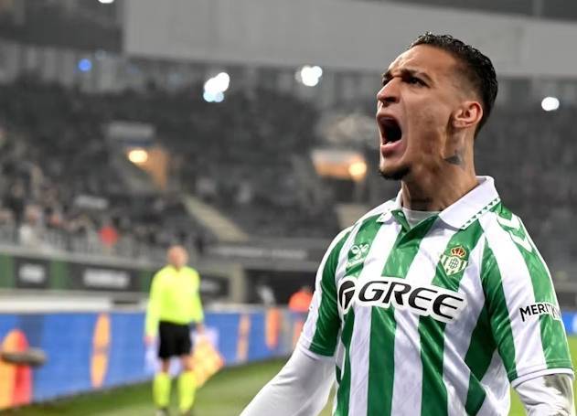 皇家贝蒂斯誓留安东尼！曼联租将表态乐享西甲，今夏去留成焦点